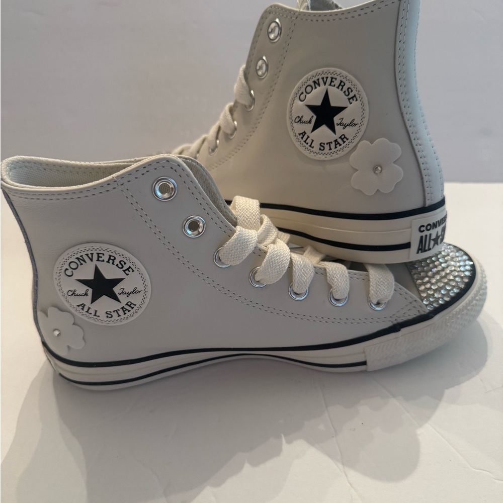 Custom White High-Top Leather Converse - Picture 5 of 9